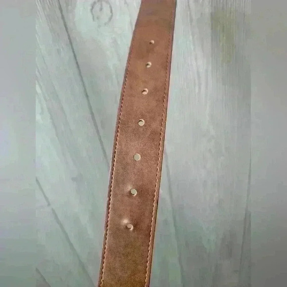 Brown belt silver buckle size 50-52. - Picture 3 of 6
